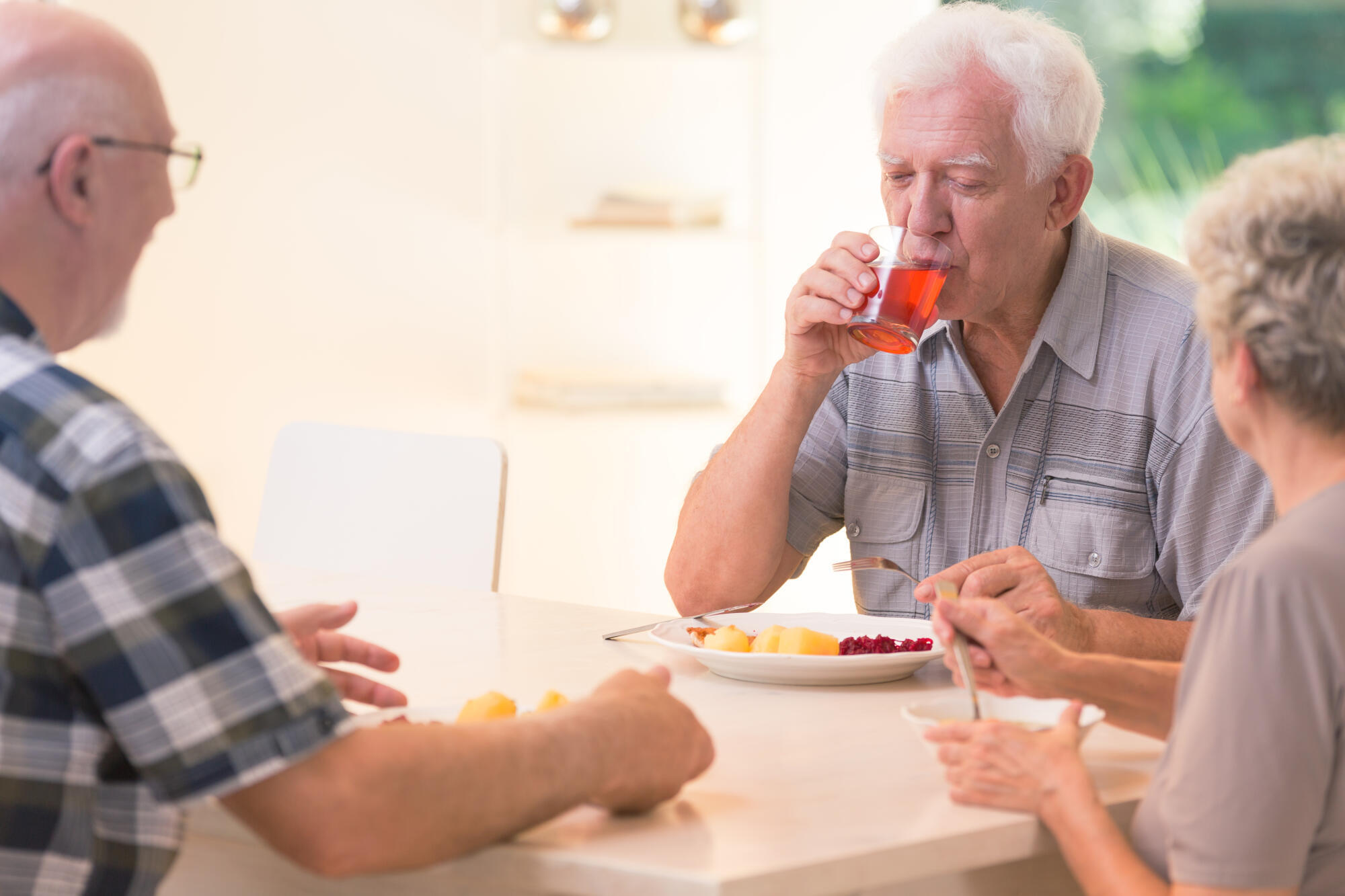 How Community Meals Support Connection and Well-Being in Senior Living
